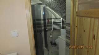 Отели типа «постель и завтрак» DW U Wajdy Бялка-Татшаньска Attic Twin Room with Bathroom-7