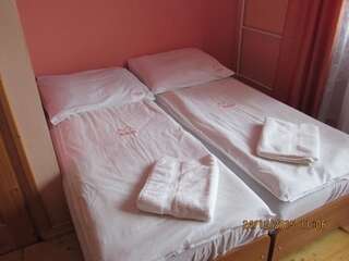 Отели типа «постель и завтрак» DW U Wajdy Бялка-Татшаньска Двухместный номер с 2 отдельными кроватями-11